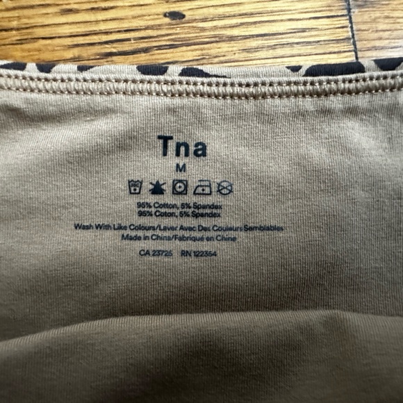 TNA 90’s RU Bandeau Cheetah Print - Picture 5 of 6